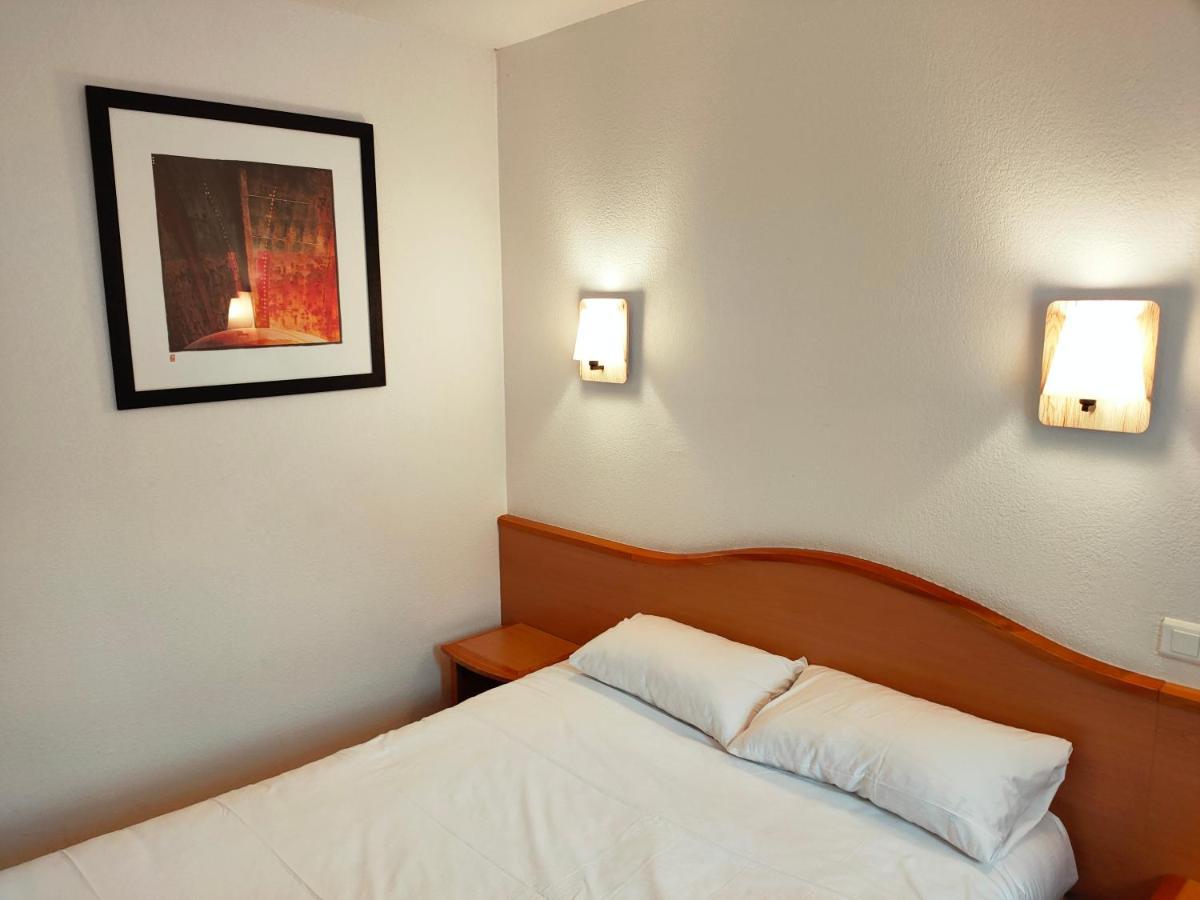 Brit Hotel Essentiel Cahors Nord Bagian luar foto