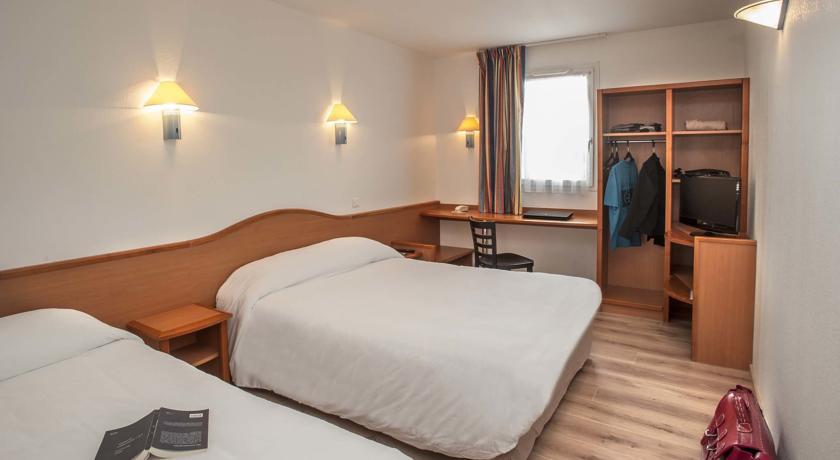 Brit Hotel Essentiel Cahors Nord Ruang foto