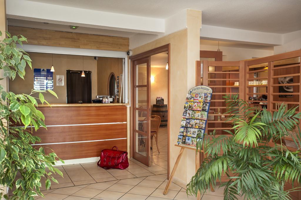Brit Hotel Essentiel Cahors Nord Bagian luar foto